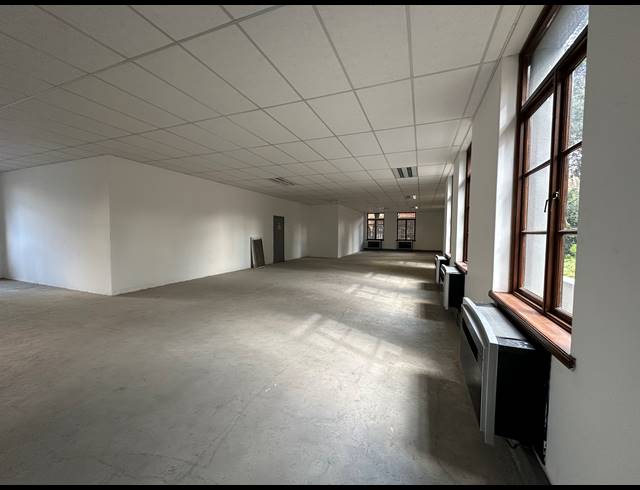 188M² OFFICE TO LET IN SANDTON CENTRAL